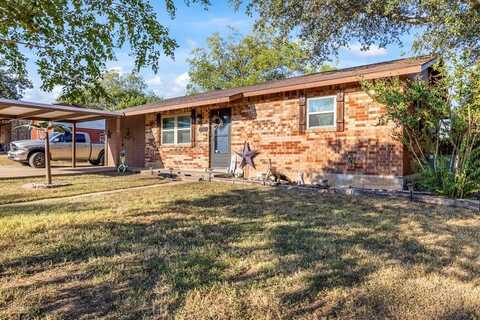 201 Cottonwood Street, Comanche, TX 76442