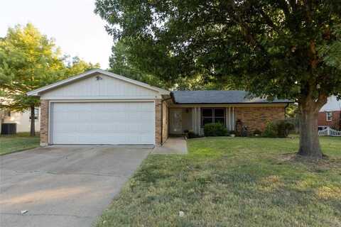 520 Douglas Street, Burleson, TX 76028
