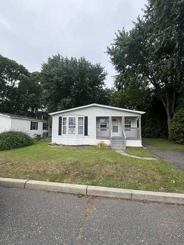125 Robin Dr., West Deptford, NJ 08066