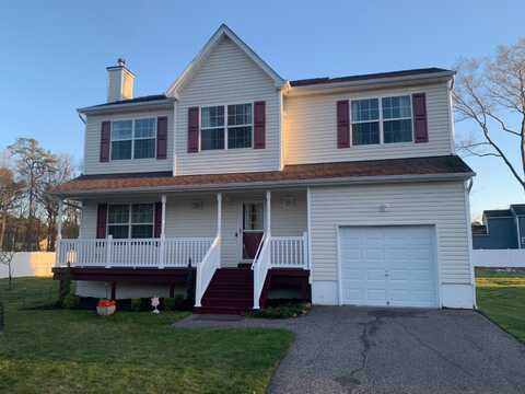 64 East Margin Road, Ridge, NY 11961