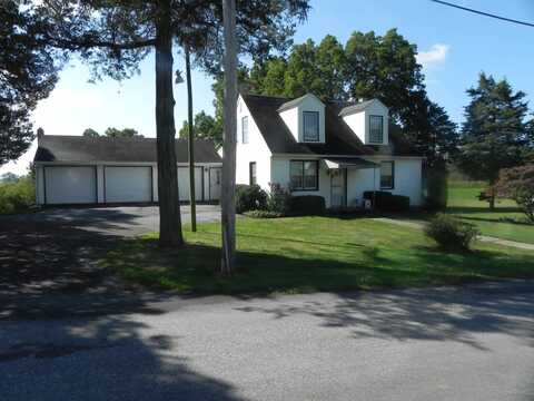 5884 Mast Rd, Narvon, PA 17555