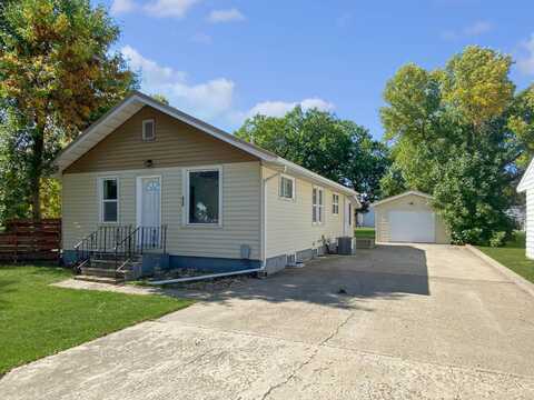 413 S Central Ave., Fairview, MT 59221