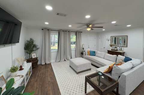 217 hillcrest dr, Kosciusko, MS 39090