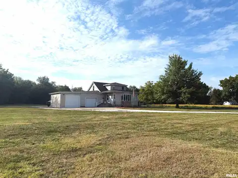 1100 W HICKORY Street, Canton, IL 61520