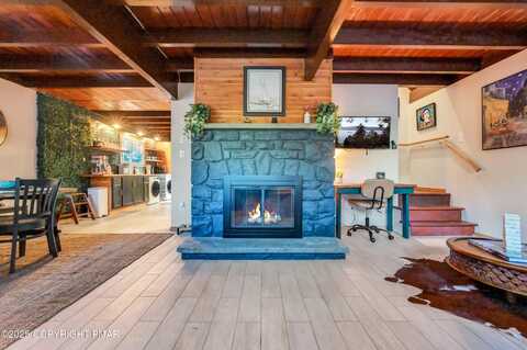 206 Adams Place, Tobyhanna, PA 18466