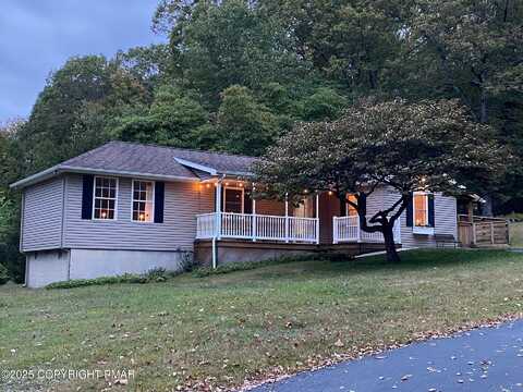 370 W White Bear Drive, Summit Hill, PA 18250