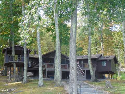 130 Lower Lakeview Drive, Hawley, PA 18428
