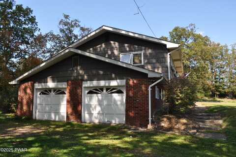 911 E Parkway Road, Beach Haven, PA 18702