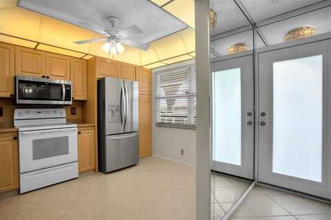 2202 Lucaya Bnd, Coconut Creek, FL 33066