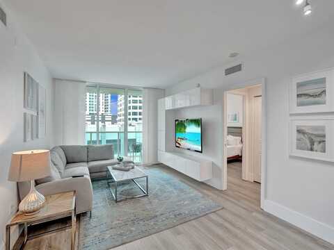 350 SE 2nd St, Fort Lauderdale, FL 33301