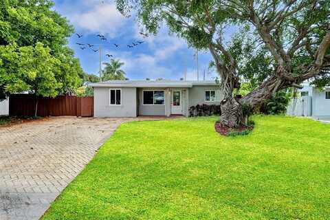 1415 NE 25th St, Pompano Beach, FL 33064
