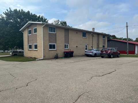 340 ROBIN HOOD Lane, GILLETT, WI 54124