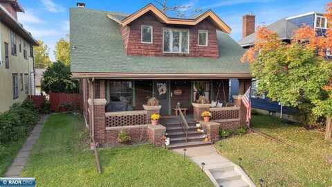 411 8th St, Virginia, MN 55792