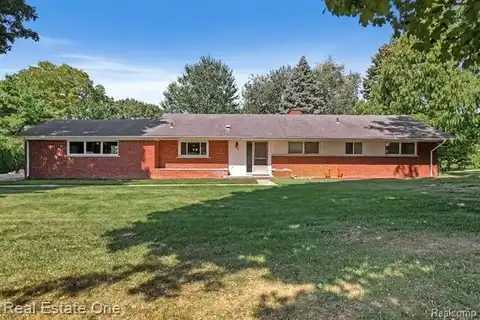 2460 Turner Street, West Bloomfield, MI 48323