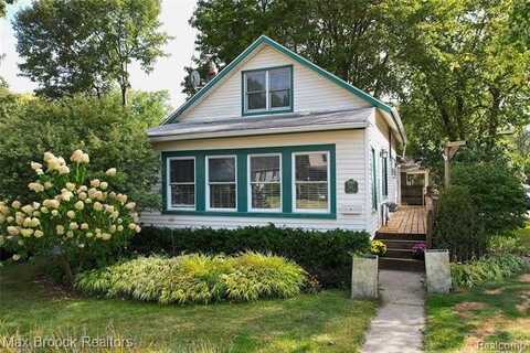 148 East Street, Oxford, MI 48371