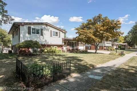8700 Ringwood Drive, Commerce Township, MI 48382
