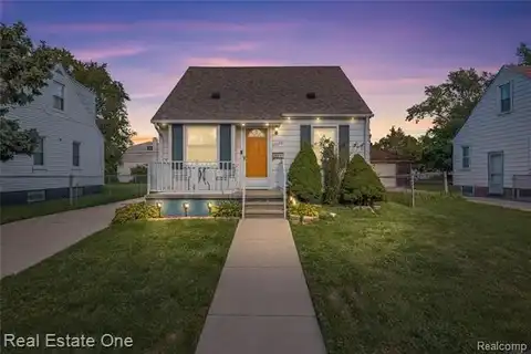 22036 Tuscany Avenue, Eastpointe, MI 48021
