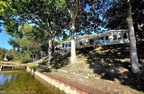 3411 Wormer Drive, Waterford, MI 48329