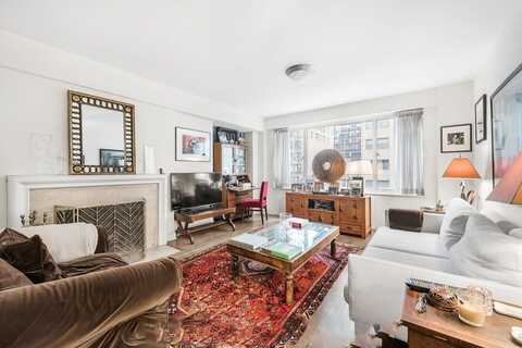 41 West 58th Street, New York, NY 10019