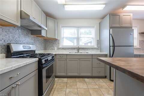 811 Wilbur Avenue, Chesapeake, VA 23324
