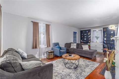 937 Dogwood Terrace, Norfolk, VA 23502