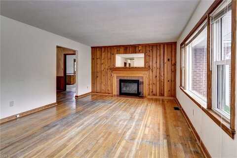 309 Sourwood Drive, Hampton, VA 23666