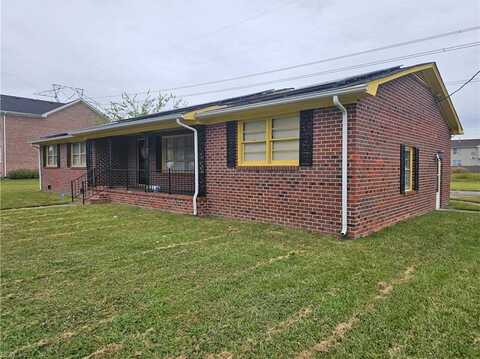830 Seminole Drive, Suffolk, VA 23434