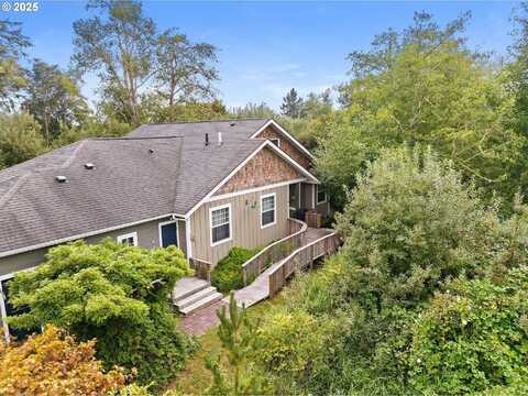 676 NW 9TH ST, Warrenton, OR 97146