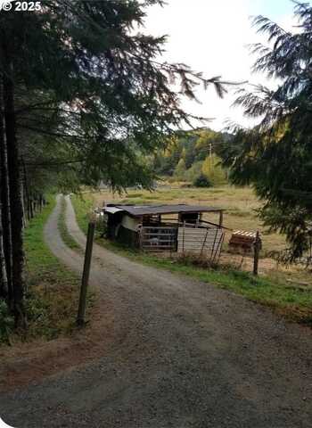 93176 BEAVER CREEK LN, Coos Bay, OR 97420