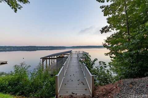 314 HARBOR DR, Macon, NC 27551