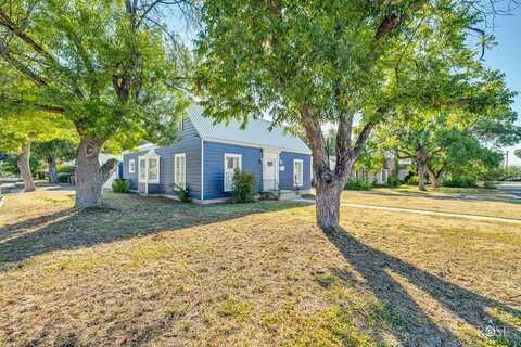 404 Monroe St, San Angelo, TX 76901