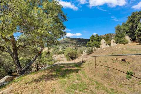 9722 Mizpah Spur, Descanso, CA 91916