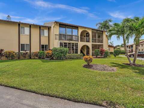 342 Pine Ridge Circle, Greenacres, FL 33463