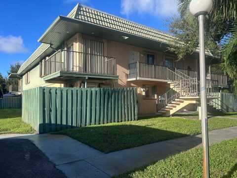 1856 S Fairview Villas Drive, Palm Springs, FL 33406