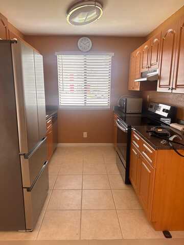 700 Nottingham Circle, Greenacres, FL 33463