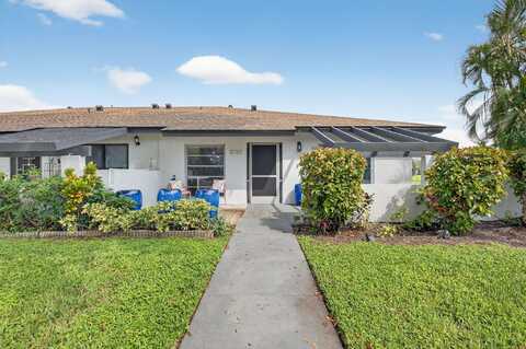 5753 Spindle Palm Court, Delray Beach, FL 33484