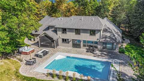 38409 Brockway Hollow Drive, Sartell, MN 56377