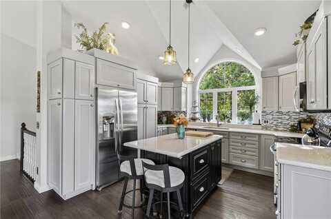 W11980 565th Avenue, Oak Grove, WI 54021