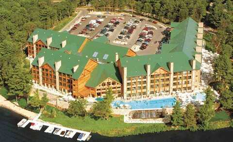 350 E Hiawatha Drive, Wisconsin Dells, WI 53965