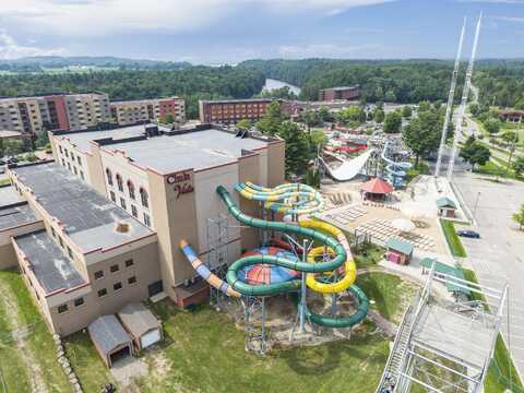 2411 River Road, Wisconsin Dells, WI 53965