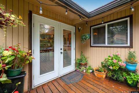 5851 Montgomery Street, Juneau, AK 99801