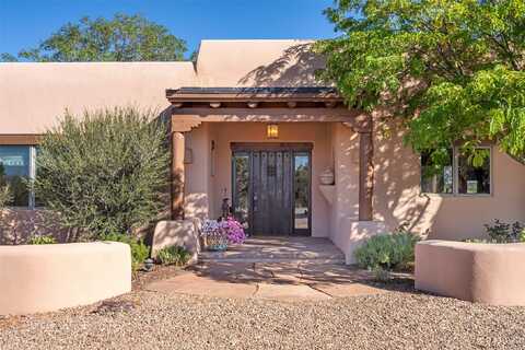 11 Sundance Drive, Santa Fe, NM 87506