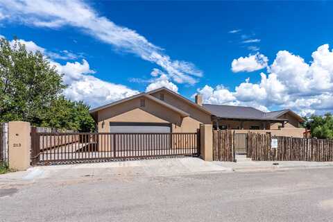 213 S El Rancho Road, Santa Fe, NM 87501