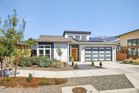 1259 Hagen Way, Ashland, OR 97520