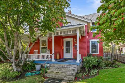 478 Siskiyou Boulevard, Ashland, OR 97520