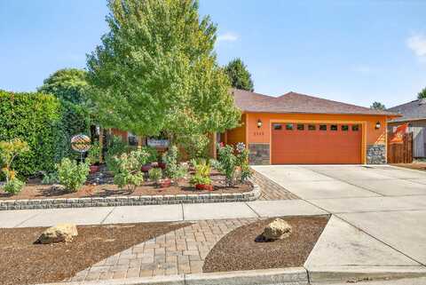 1343 Andrew Drive, Medford, OR 97501