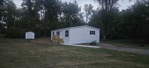 12373 Pine Cone Dr., Middlebury, IN 46540