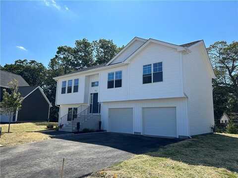 68 Red Maple Lane, Warwick, RI 02886