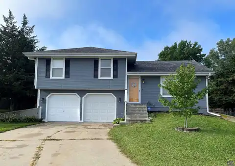 7319 SW 25th CT, Topeka, KS 66614