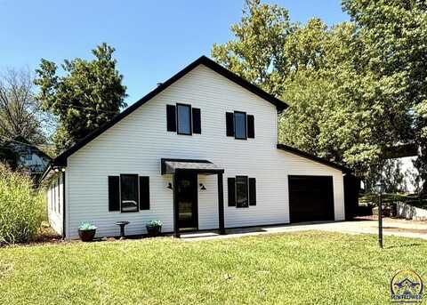 2213 SE Shawnee DR, Tecumseh, KS 66542